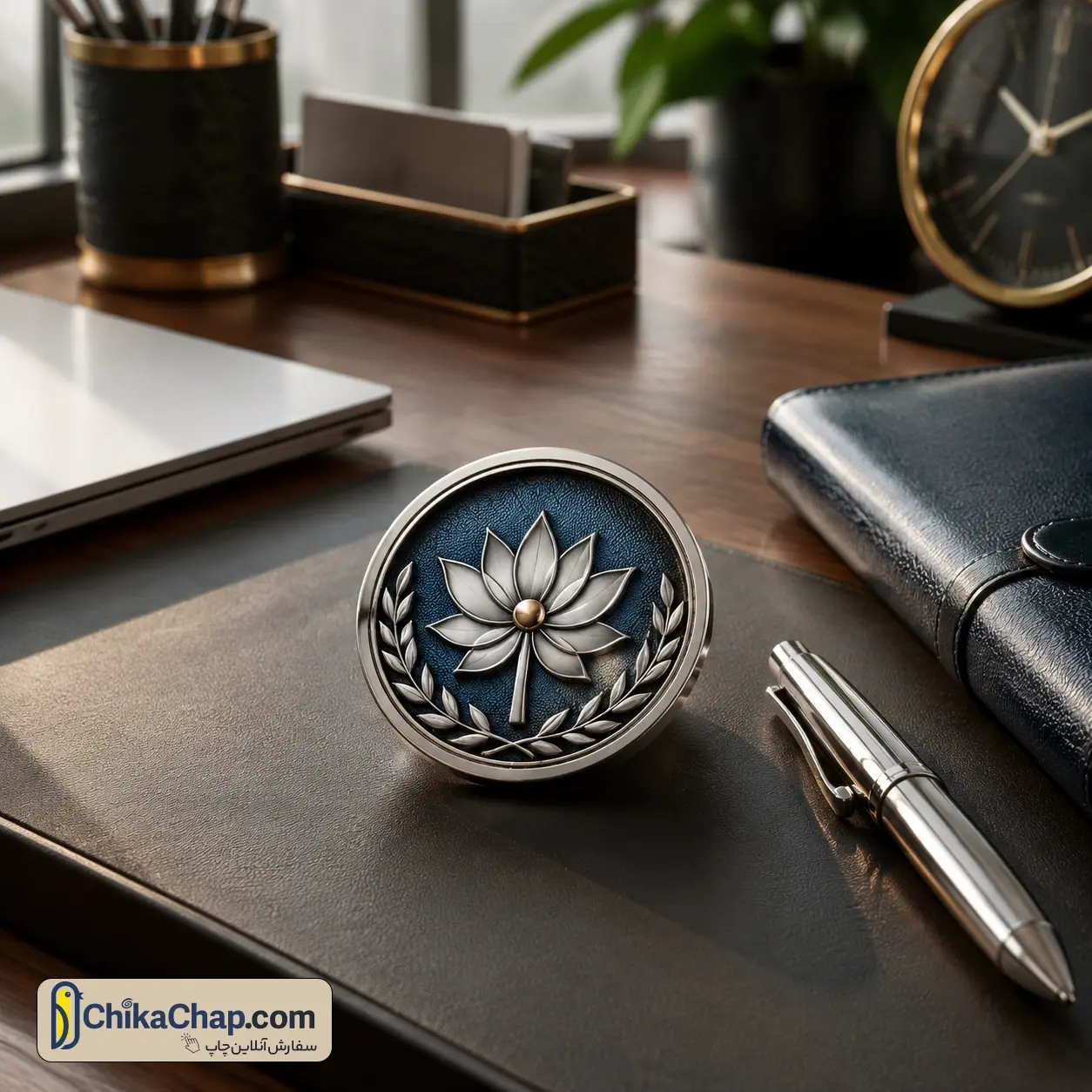 بج کت مردانه نقره ای برای استایل رسمی و اداری